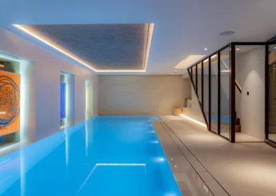 Swimming pool lighting